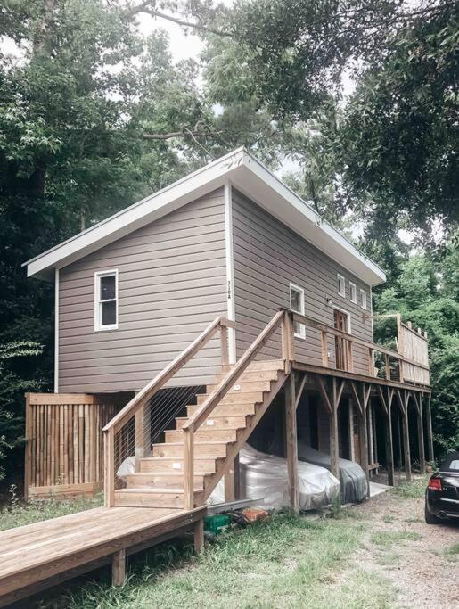 Modern Treehouse, Close To Downtown And Beach Wilmington Exteriör bild